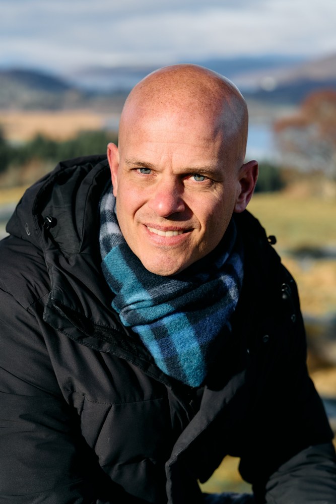 Erik Verhagen buiten in de natuur